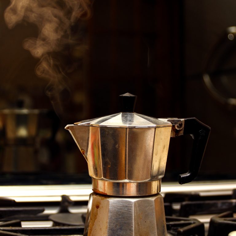 pexels-threeshots-714563